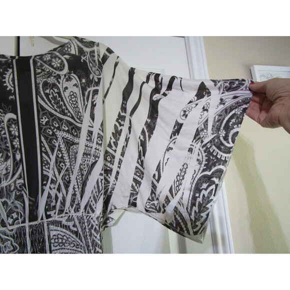 Simply Irresistible Womens Boho Blouse Size Medium Black White Smocked Waist - Picture 7 of 10